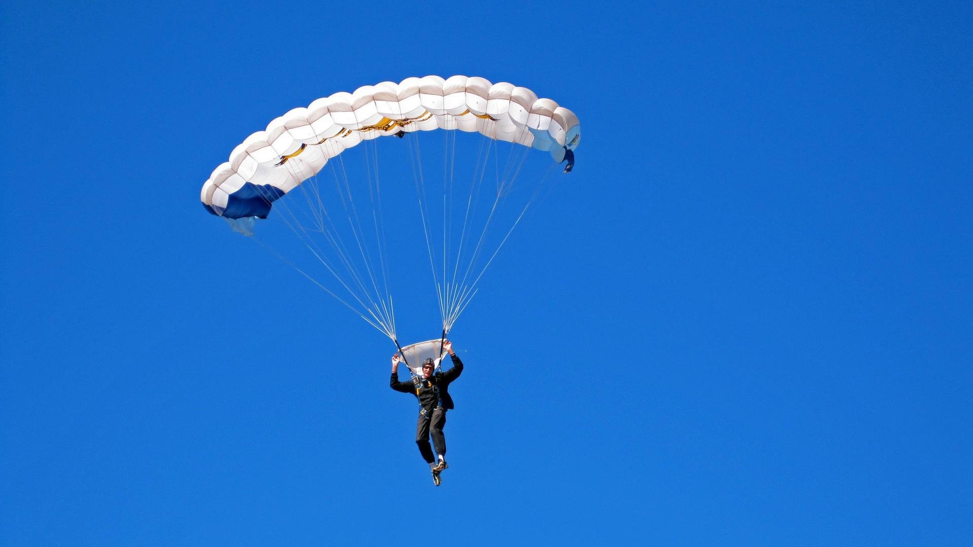 极限运动挑战者精神探讨，极限运动挑战失败视频